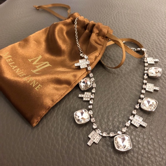 ♥️ NEW Melanie Lyne Sparkly crystal necklace - Picture 2 of 5